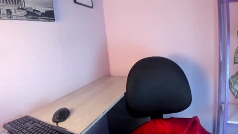 Snapshot of camilo_konor chatting on July 15, 2026, 8:58 pm CAMI online show from July 15, 2026, 8:58 pm