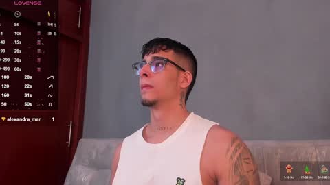   INDEPENDENT MODEL online show from January 15, 2025, 9:45 am