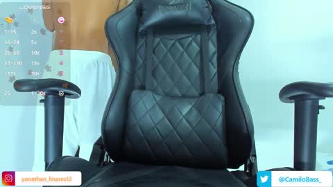 Snapshot of camilobass_ chatting on January 24, 2025, 1:03 am Camilo Bass online show from January 24, 2025, 1:03 am