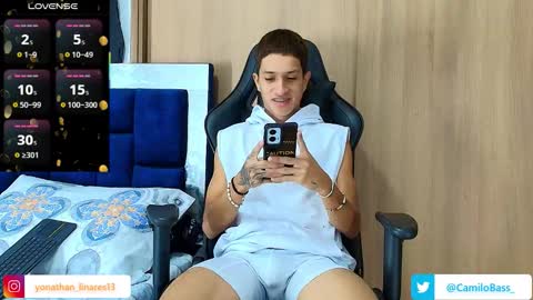 Snapshot of camilobass_ chatting on September 21, 2025, 12:01 am Camilo Bass online show from September 21, 2025, 12:01 am