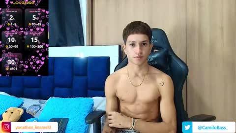 Snapshot of camilobass_ chatting on October 8, 2025, 9:01 pm Camilo Bass online show from October 8, 2025, 9:01 pm