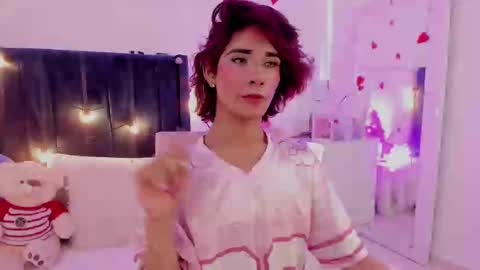 CamiloDoumit online show from February 19, 2025, 6:10 pm