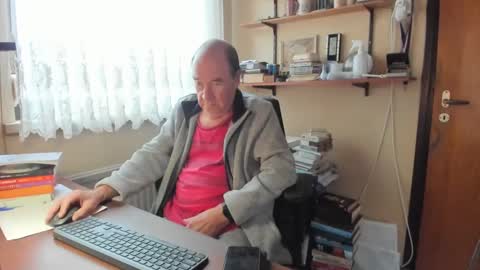 Snapshot of cammee chatting on January 16, 2025, 11:58 am Cammee online show from January 16, 2025, 11:58 am