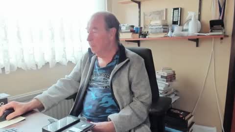 Snapshot of cammee chatting on February 4, 2025, 9:38 am Cammee online show from February 4, 2025, 9:38 am