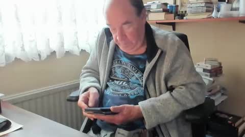 Snapshot of cammee chatting on February 9, 2025, 9:05 am Cammee online show from February 9, 2025, 9:05 am