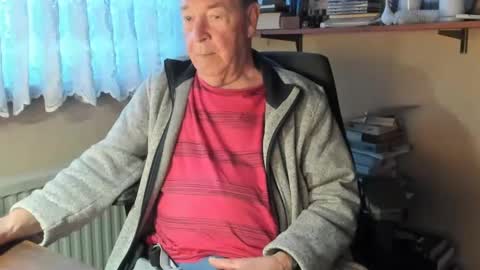 Snapshot of cammee chatting on February 21, 2025, 4:59 pm Cammee online show from February 21, 2025, 4:59 pm