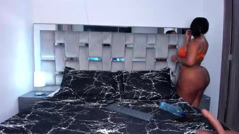 Camila online show from March 7, 2025, 7:05 pm