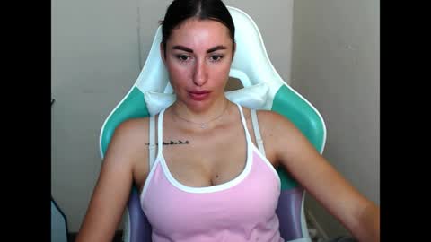 Snapshot of cammila_horn chatting on July 7, 2026, 4:59 am cammila horn online show from July 7, 2026, 4:59 am