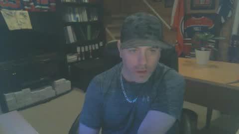 CanadianBacon6969 online show from December 24, 2024, 8:11 am