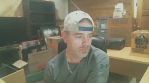 Snapshot of canadianboi6969 chatting on October 31, 2025, 6:03 am CanadianBacon6969 online show from October 31, 2025, 6:03 am