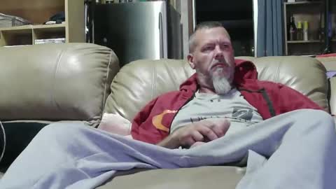 Snapshot of canadianchris1007 chatting on May 13, 2026, 9:39 am Chris online show from May 13, 2026, 9:39 am