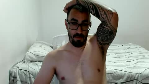 Snapshot of canario2388 chatting on June 15, 2026, 7:49 pm canario2388 online show from June 15, 2026, 7:49 pm
