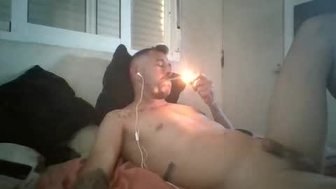 Snapshot of canary_braun chatting on October 5, 2025, 8:12 am canary_braun online show from October 5, 2025, 8:12 am