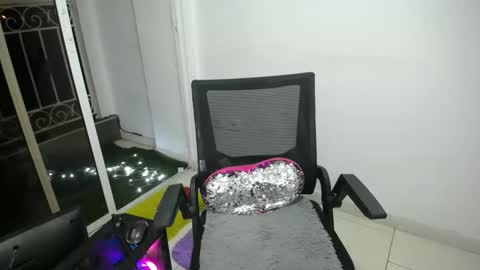 cumorsmooke online show from February 5, 2025, 3:55 am