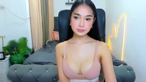 Snapshot of candiceferragamo chatting on July 12, 2026, 10:28 am candiceferragamo online show from July 12, 2026, 10:28 am