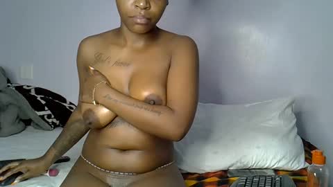 Snapshot of candie_1 chatting on September 13, 2025, 12:54 am kim online show from September 13, 2025, 12:54 am