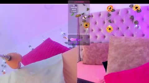 Candie  online show from September 13, 2025, 5:02 pm