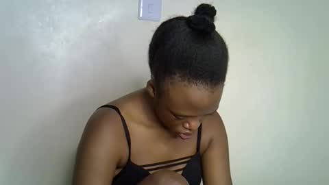 Snapshot of candiemaya chatting on March 22, 2026, 4:49 am candiemaya online show from March 22, 2026, 4:49 am
