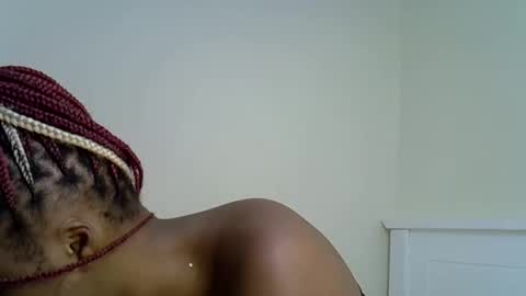 Snapshot of candiemaya chatting on May 20, 2026, 2:56 pm candiemaya online show from May 20, 2026, 2:56 pm