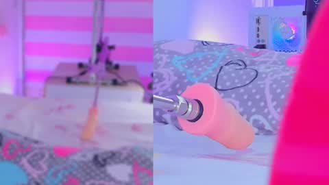   online show from December 5, 2025, 7:10 pm