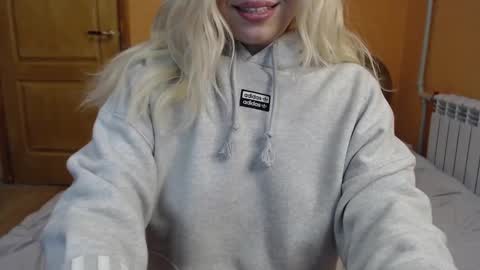 Candy online show from February 22, 2025, 3:03 pm