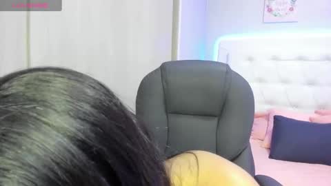 candy brown online show from October 8, 2025, 7:22 pm