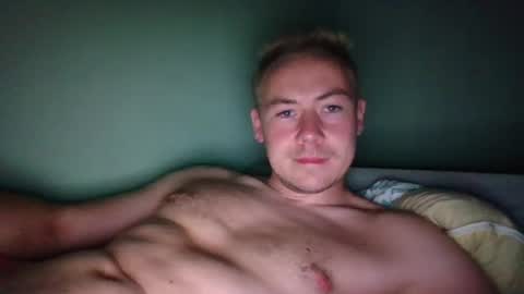 candy_boy_xoxo online show from July 15, 2026, 10:04 pm