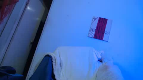 Snapshot of candy_cumyy1 chatting on December 7, 2024, 10:12 am candy_cumyy1 online show from December 7, 2024, 10:12 am