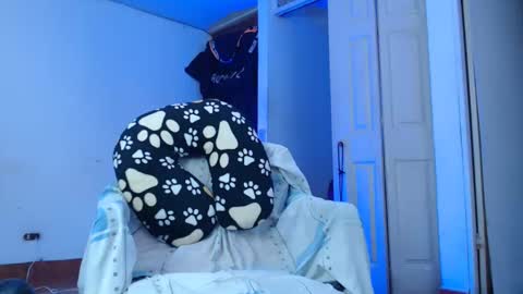 Snapshot of candy_cumyy1 chatting on March 7, 2025, 6:24 am candy_cumyy1 online show from March 7, 2025, 6:24 am