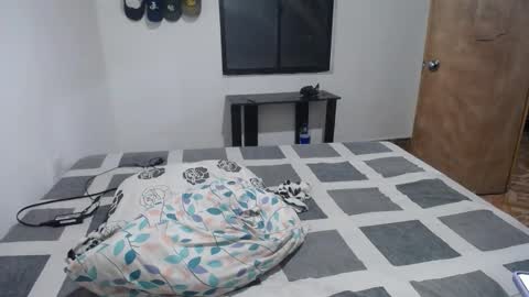 Candy  Grey online show from January 8, 2026, 1:52 am