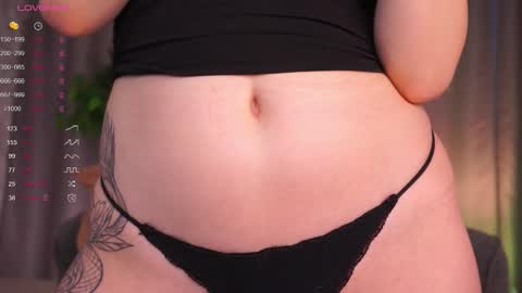 Leya online show from December 1, 2025, 5:01 am