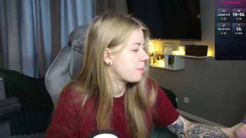 Snapshot of candy_meggie chatting on January 5, 2025, 11:04 am Megan online show from January 5, 2025, 11:04 am