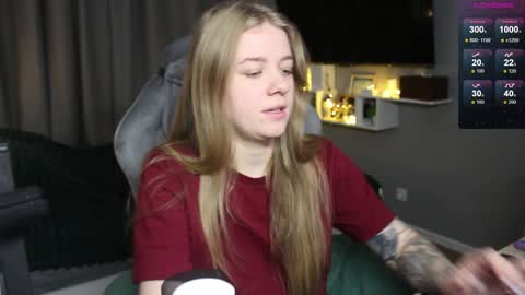 Snapshot of candy_meggie chatting on January 5, 2025, 2:08 pm Megan online show from January 5, 2025, 2:08 pm