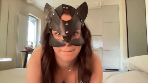 Snapshot of candy_puss chatting on May 15, 2026, 4:25 pm candy online show from May 15, 2026, 4:25 pm