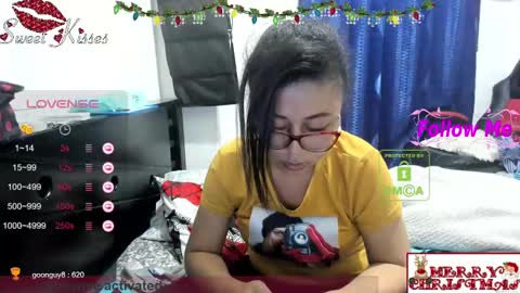 candy_val online show from December 12, 2024, 6:47 am