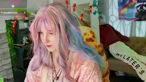 Snapshot of candy_yeahh chatting on July 3, 2026, 1:12 am Mary online show from July 3, 2026, 1:12 am
