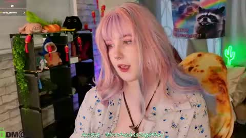 Snapshot of candy_yeahh chatting on July 4, 2026, 1:12 am Mary online show from July 4, 2026, 1:12 am