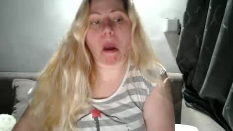 Laura online show from March 3, 2025, 5:07 pm