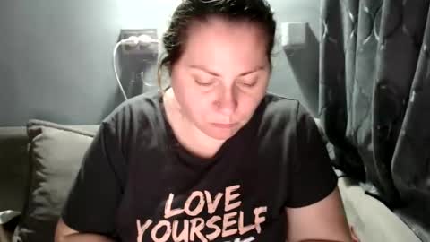 Laura online show from October 13, 2025, 6:41 pm