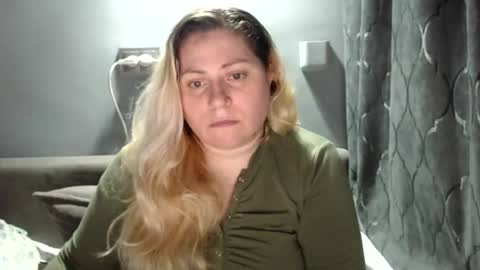 Laura online show from November 13, 2025, 5:23 pm