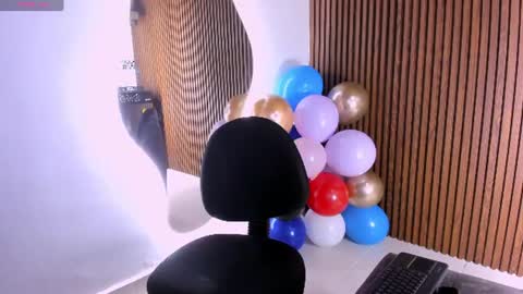 Snapshot of candyglow_ chatting on June 10, 2026, 6:40 pm candyglow_ online show from June 10, 2026, 6:40 pm