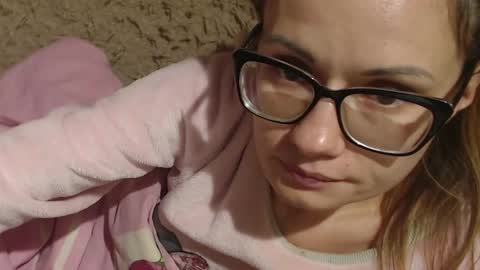 Snapshot of candylady136 chatting on December 4, 2024, 12:52 am say meow and send tip  online show from December 4, 2024, 12:52 am