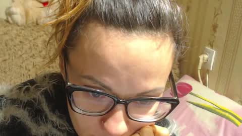 Snapshot of candylady136 chatting on December 22, 2024, 11:54 am say meow and send tip  online show from December 22, 2024, 11:54 am