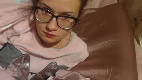 Snapshot of candylady136 chatting on October 16, 2025, 9:16 pm say meow and send tip  online show from October 16, 2025, 9:16 pm