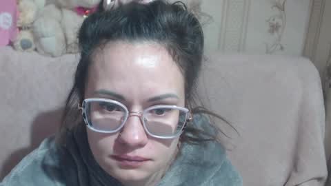 say meow and send tip  online show from March 25, 2026, 9:26 am