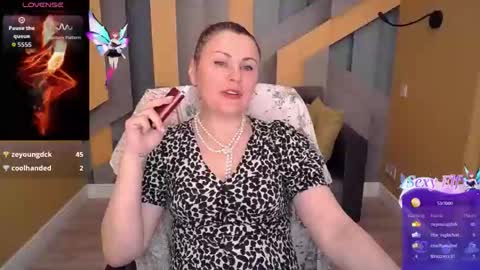 CandyLons online show from April 9, 2026, 6:30 am