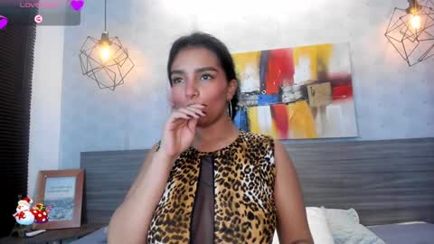 Candys Victoria online show from December 5, 2024, 6:10 am