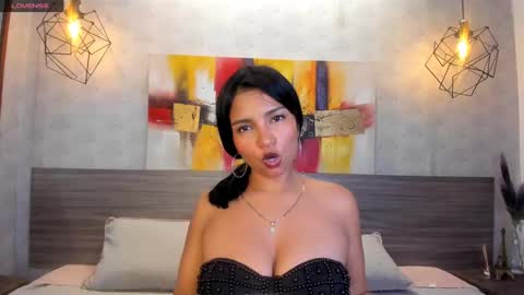 Candys Victoria online show from February 20, 2025, 5:33 am