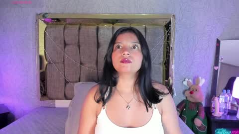 Candys Victoria online show from April 26, 2026, 5:05 am