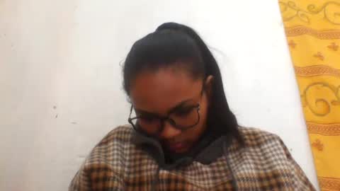 Snapshot of candysourensx chatting on June 25, 2026, 6:51 am CandySourensx online show from June 25, 2026, 6:51 am